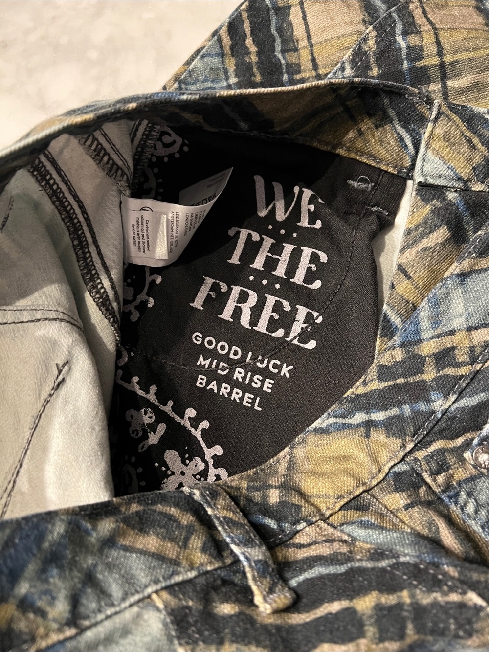 We The Free Good Luck Printed Barrel Jeans Plaid Printed. 26. NWOT - Picture 6 of 11